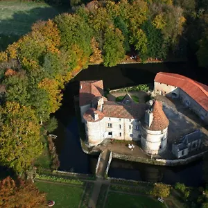 Bed & Breakfast Chateau Des Martinanches, Saint-Dier-dʼAuvergne